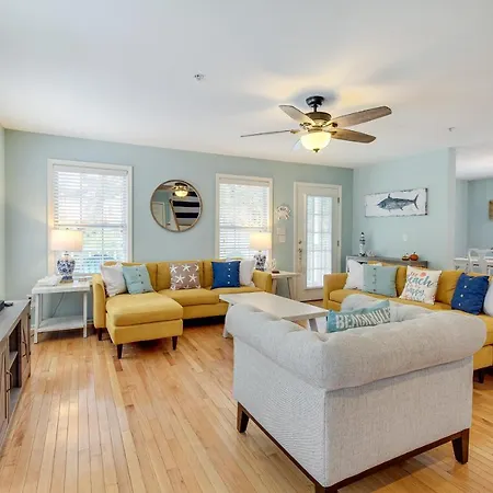 Lovely Tybee Island Home With Deck Less Than 1 Mi To Beach!